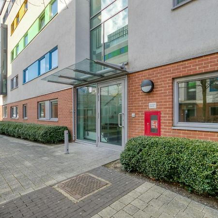 Bright & Central Studio In Luton, Sleeps 2 Luton  Extérieur photo
