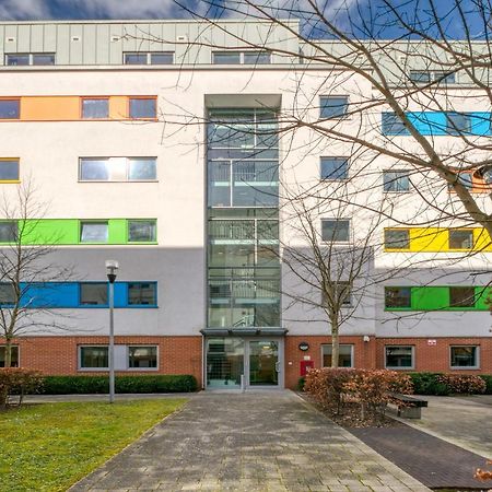Bright & Central Studio In Luton, Sleeps 2 Luton  Extérieur photo