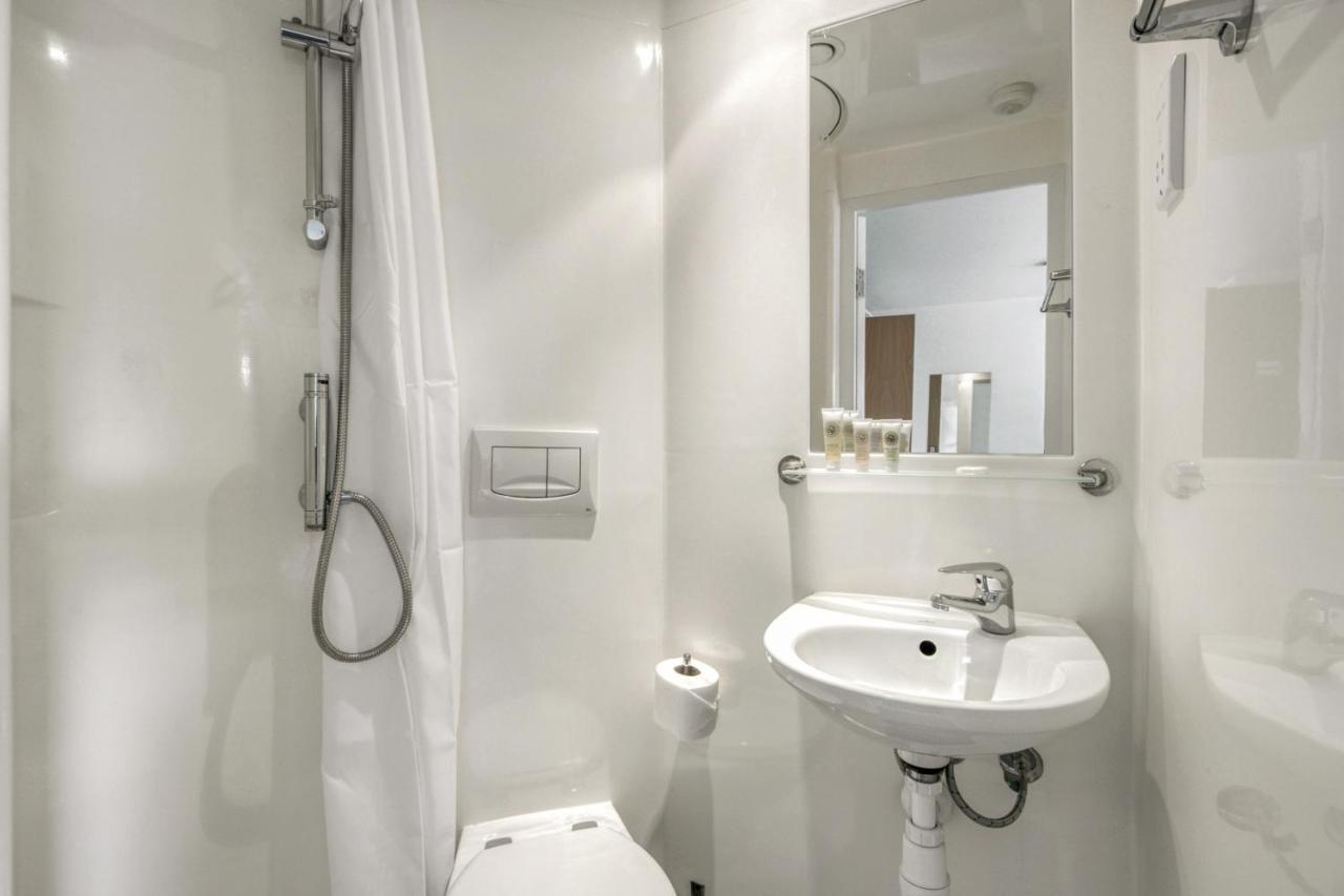 Bright & Central Studio In Luton, Sleeps 2 Luton  Extérieur photo